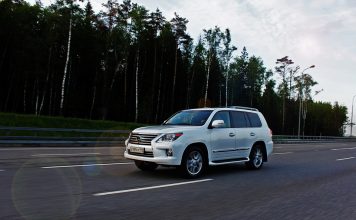 Lexus crossover celebrates 20th anniversary Lexus crossover celebrates 20th anniversary