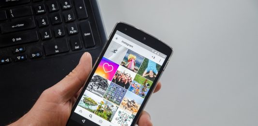 How to Use Instagram Location Stories for More Exposure