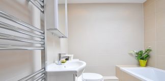 9 Easy Tips to Clean Your Bathroom