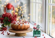 Jewel-ruby cranberries - a Canadian Christmas delight