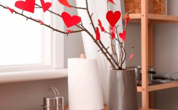 How to decorate your space for Valentine’s Day for $10