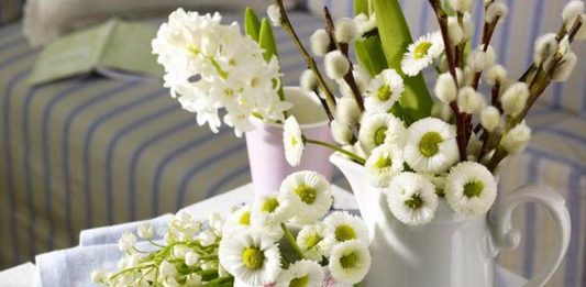 7 Ways to create seasonal interiors for $10 or nothing