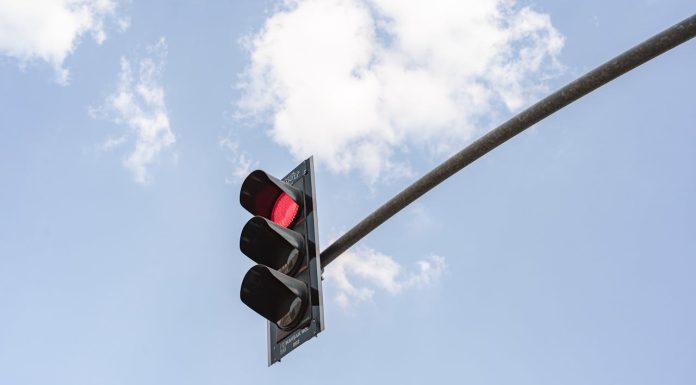 Right Turn on Red in Ontario - Legal Rules and Red-Light Camera Traps