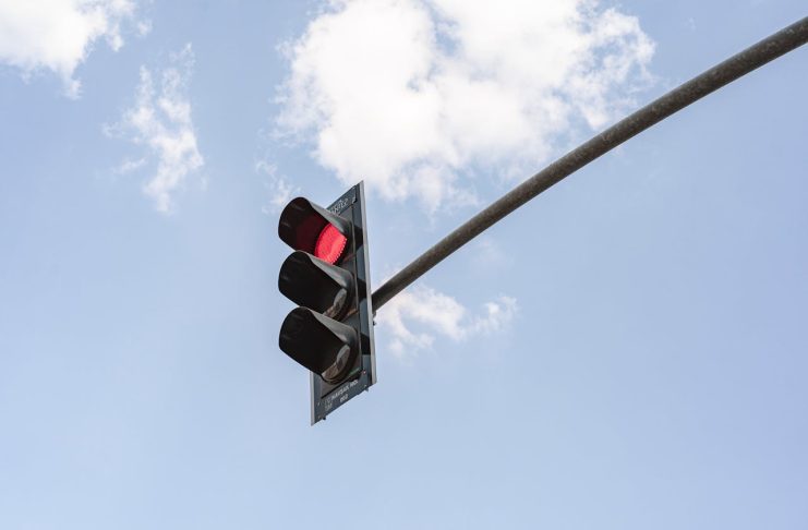 Right Turn on Red in Ontario - Legal Rules and Red-Light Camera Traps